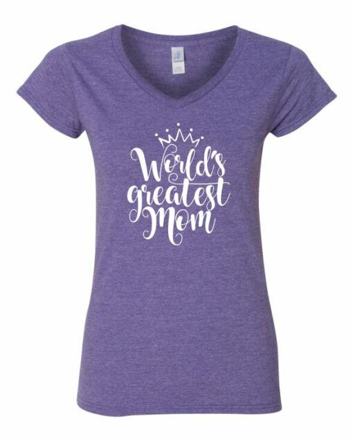 WORLD GREATEST MOM - Women's V-neck T-shirt